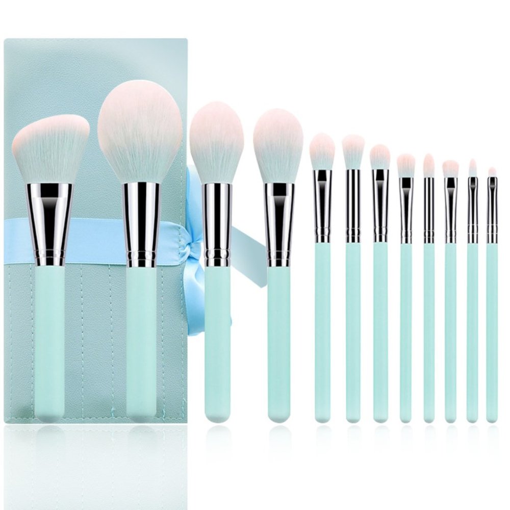 makeup brushes - Picture 2 of 3